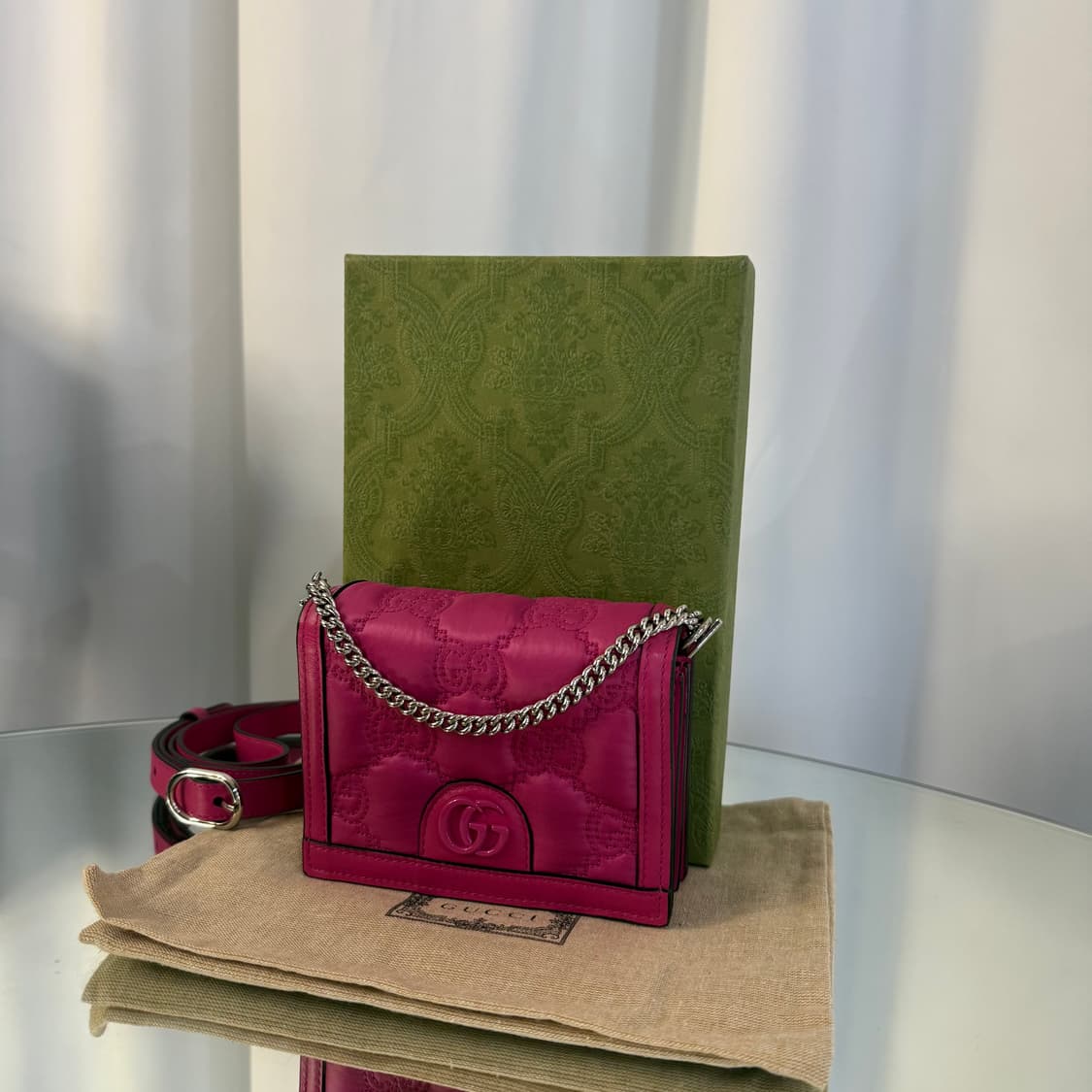 구찌 GG 마틀라세 미니 크로스백  상품이미지4