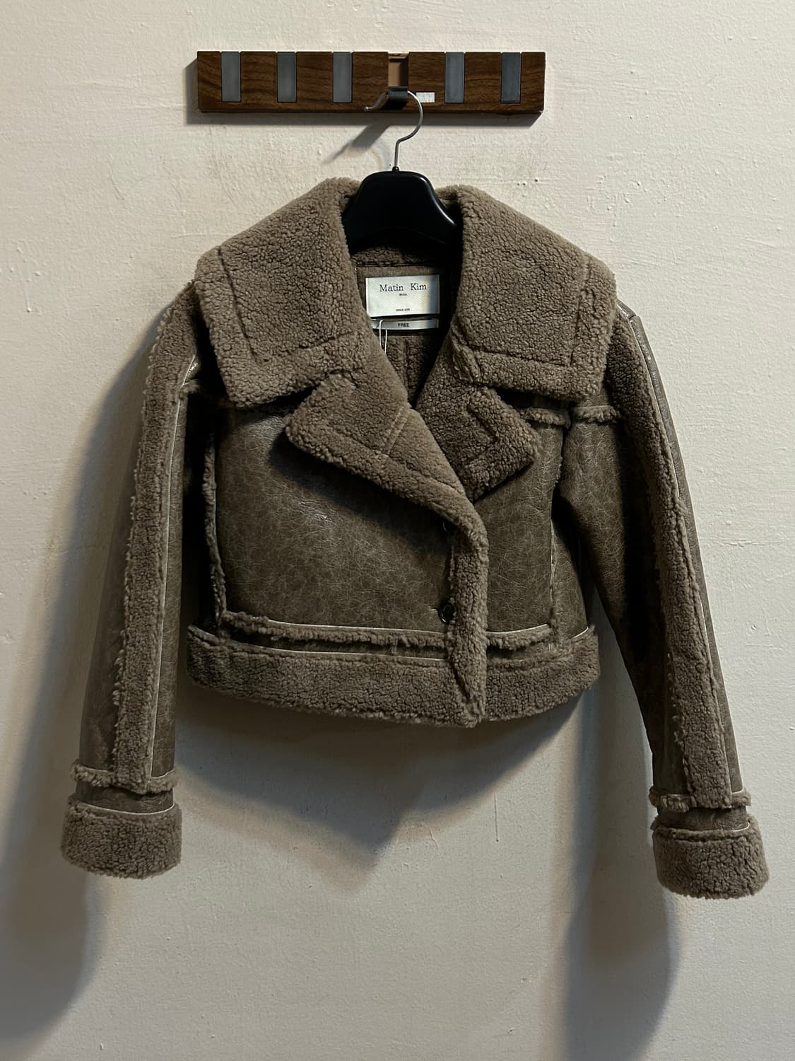 마뗑킴 퍼 무스탕 자켓 상품이미지1