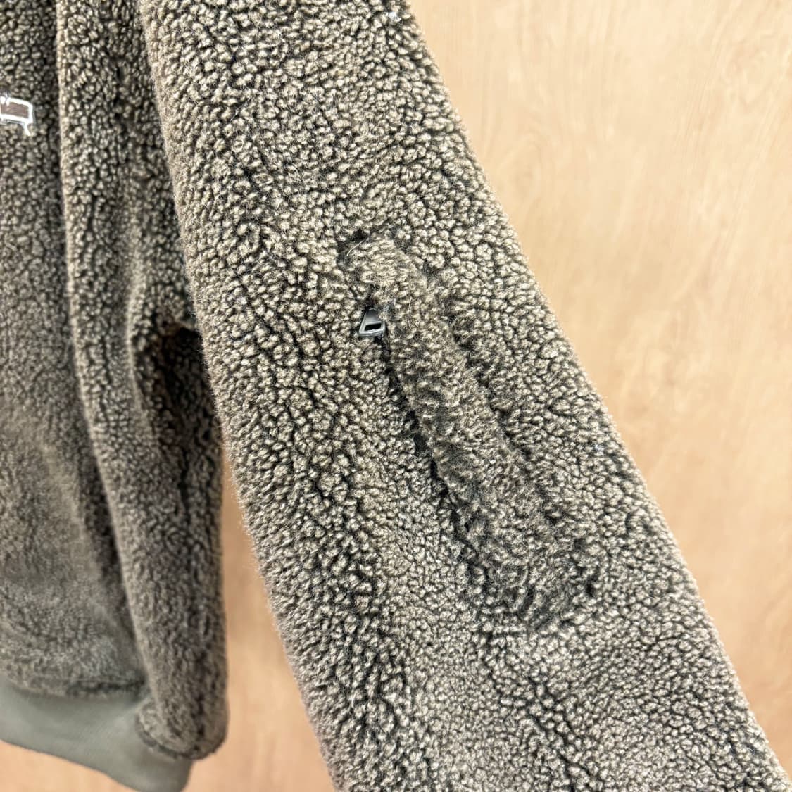 울리치 보아 플리스 후드 자켓 페이크 퍼 트리밍 소매 포켓 디테일 브라운 상품이미지7