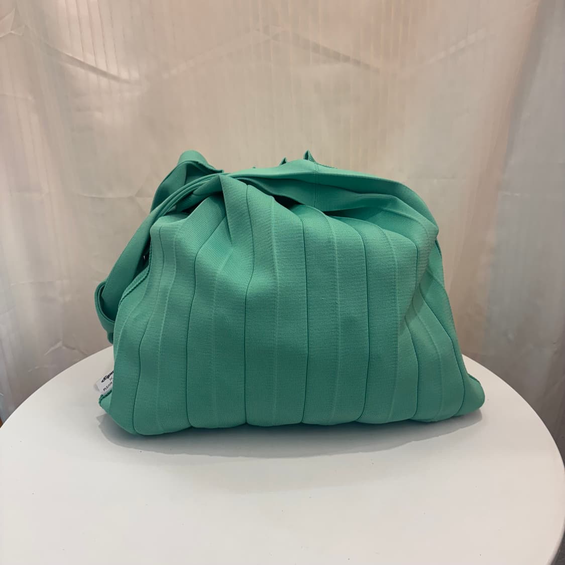 정품 플리츠마마 민트 숄더백     상품이미지1