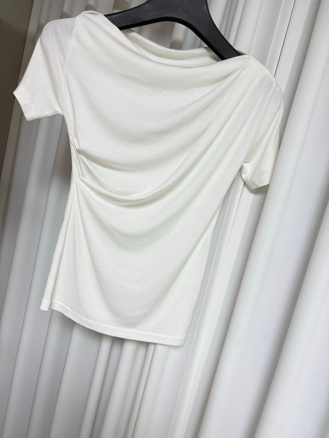 데일리주드 셔링 반팔 티 - 아이보리, 베이지 상품이미지1