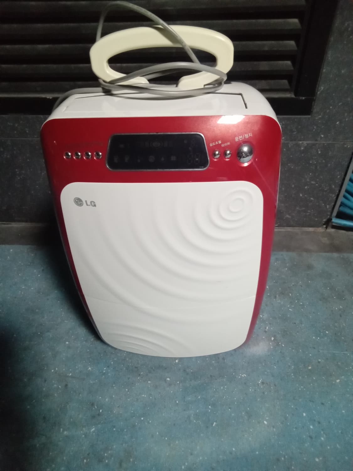 엘지 제습기 상품이미지1