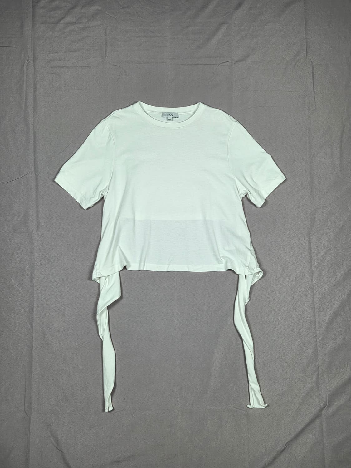 [COS] 백 타이 디테일 코튼 반팔 티셔츠 | S00100 상품이미지1