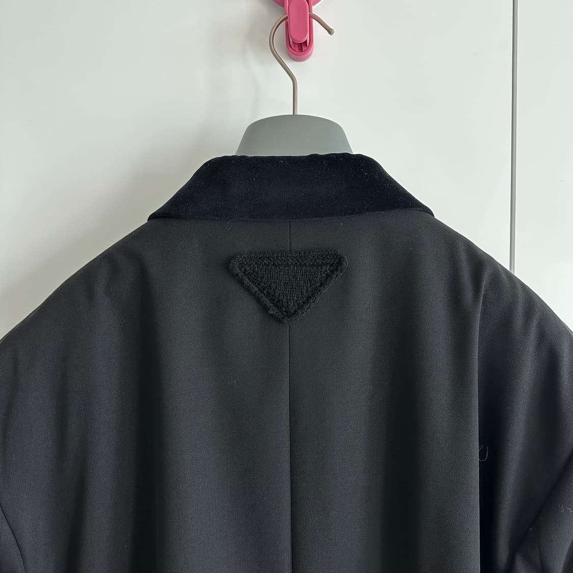 프라다 라프시몬스 24fw 벨벳카라 더블브레스티드 블레이져 상품이미지3