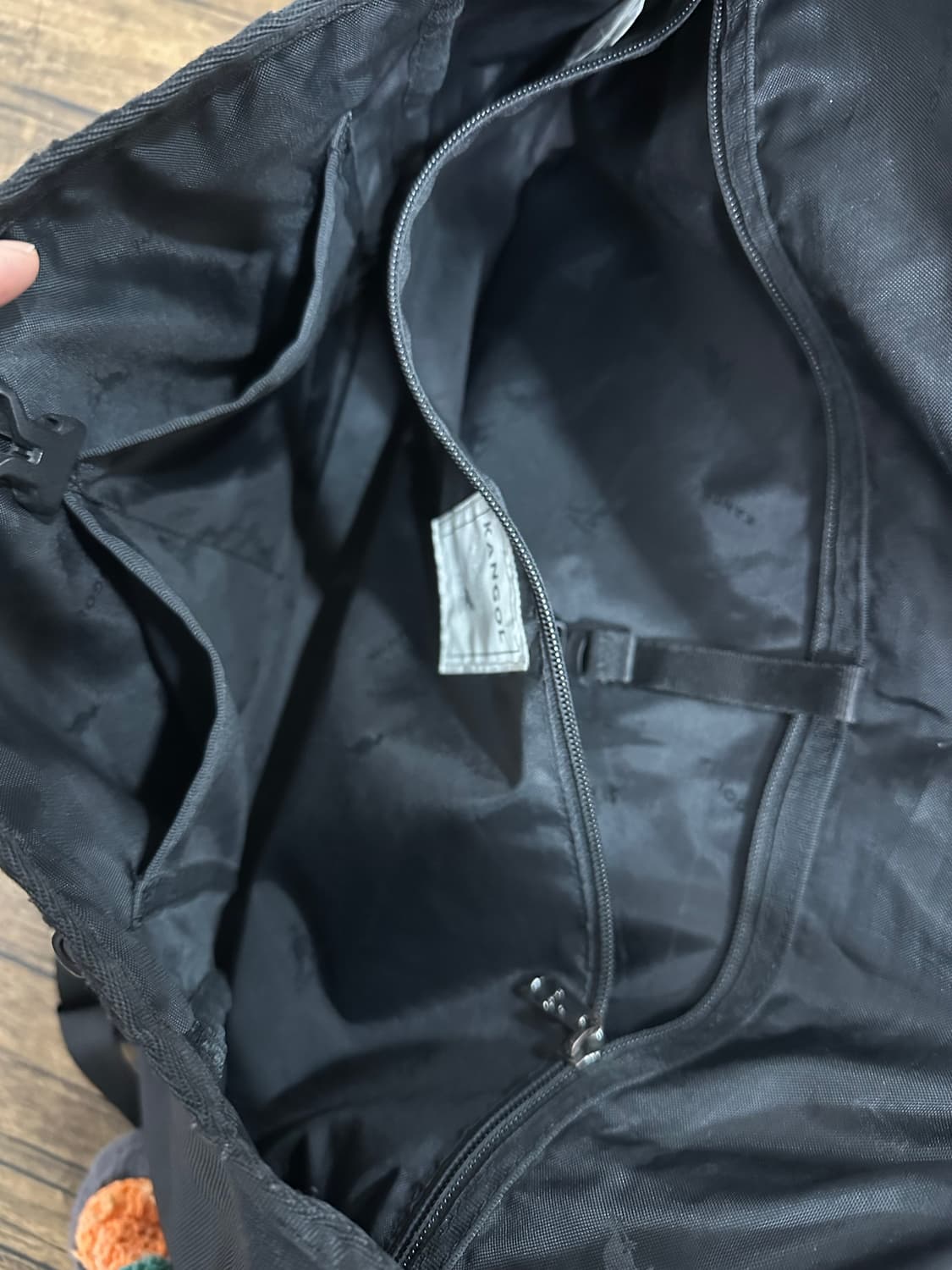 캉골 메신저 크로스백 블랙 OS 상품이미지7