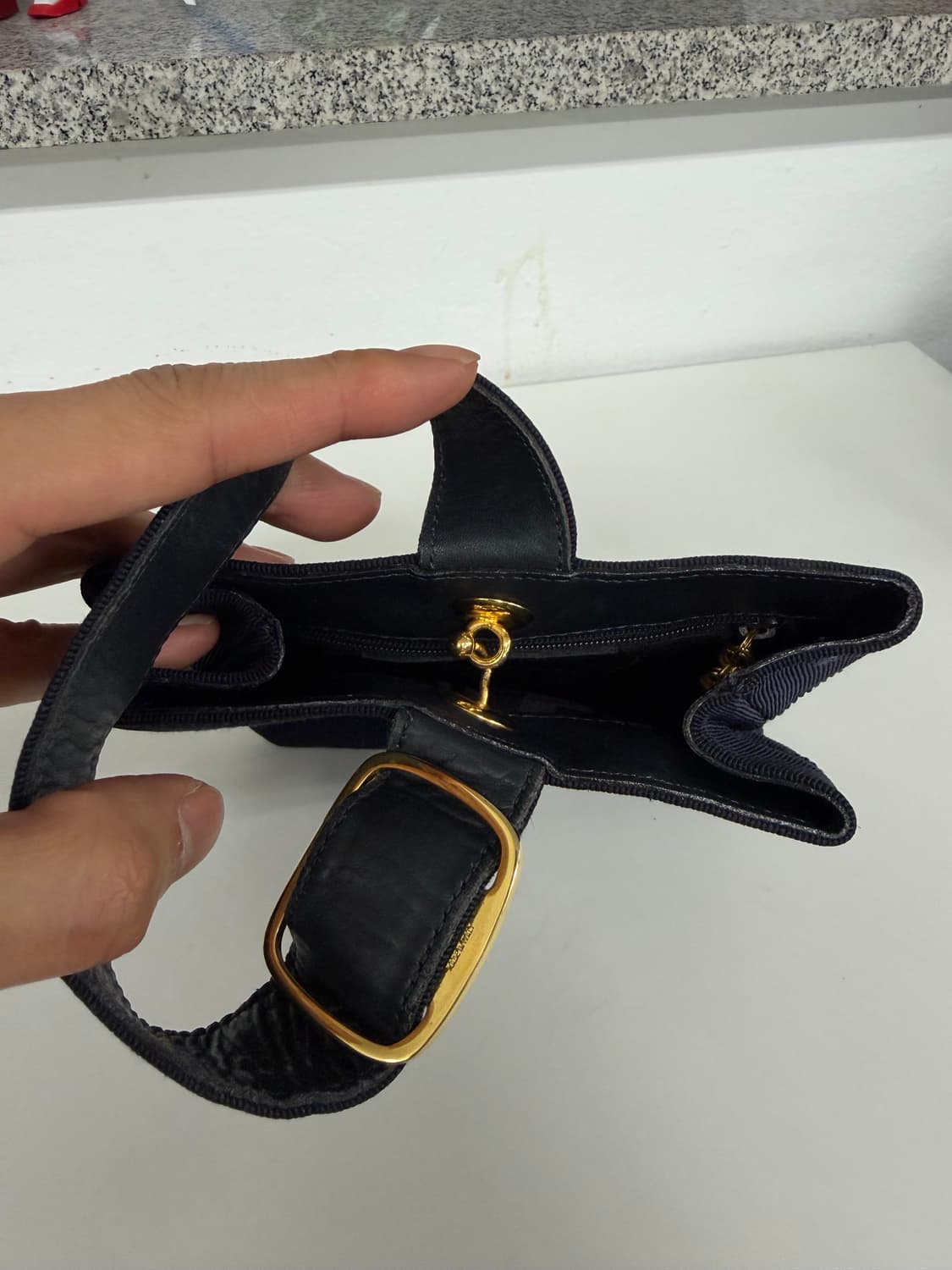 정품) 페라가모 바라 티어드 원 핸들백 상품이미지6