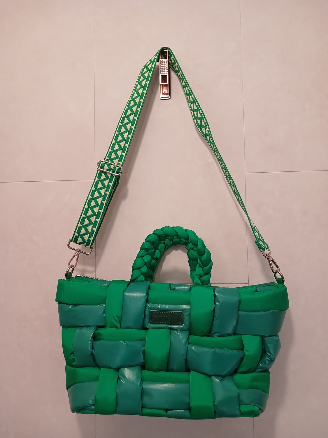 베네통 정품 여성 퀼팅 패딩 가방 상품이미지1