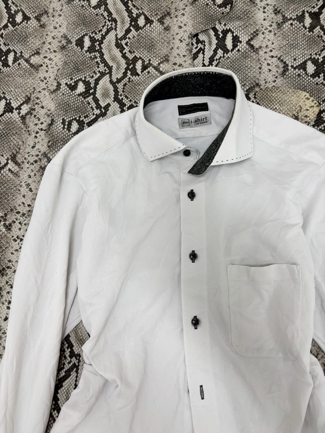 “Vintage” White Minimal Mood Shirts 상품이미지6