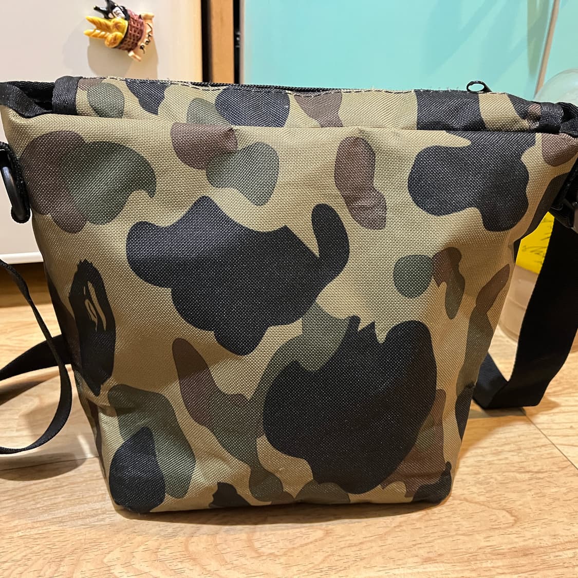 정품 베이프 카모 크로스백 상품이미지8