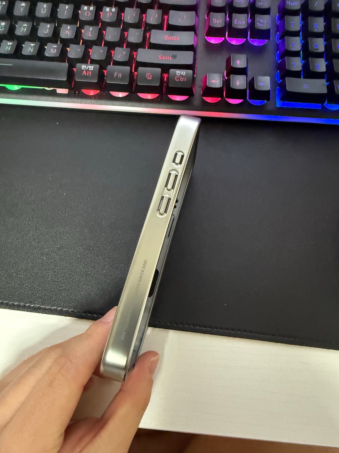 케이스티파이 아이폰 16프로 마뗑킴 케이스 판매 상품이미지2