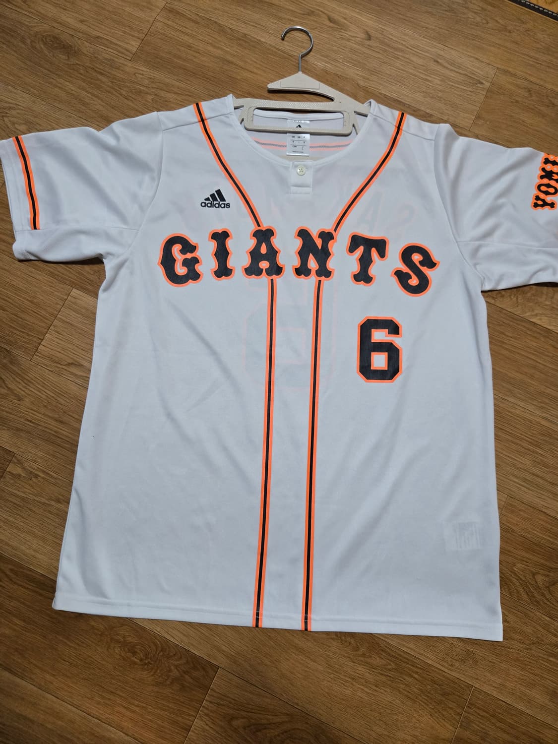 아디다스 NPB 요미우리 자이언츠 유니폼(L사이즈) 상품이미지1