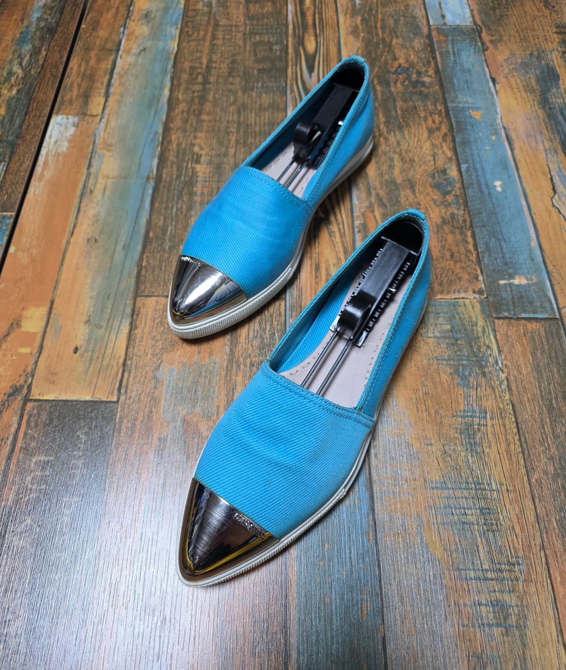 미우미우 메탈토 슬립온 / 민트 블루 컬러 / 36반  (235) 상품이미지3