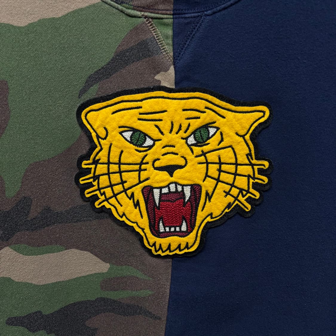 폴로 랄프로렌 타이거 패치 맨투맨 상품이미지3