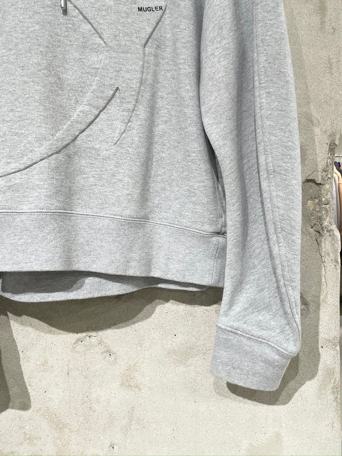 뮈글러 x h&m 멜란지 라이트 그레이 스타 모티프 후디 상품이미지5