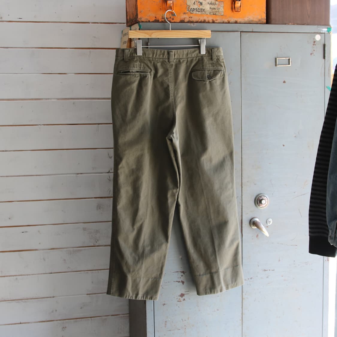 (착용컷) INTERMEZZO 클래식 치노 팬츠 (남성용 34) 상품이미지2