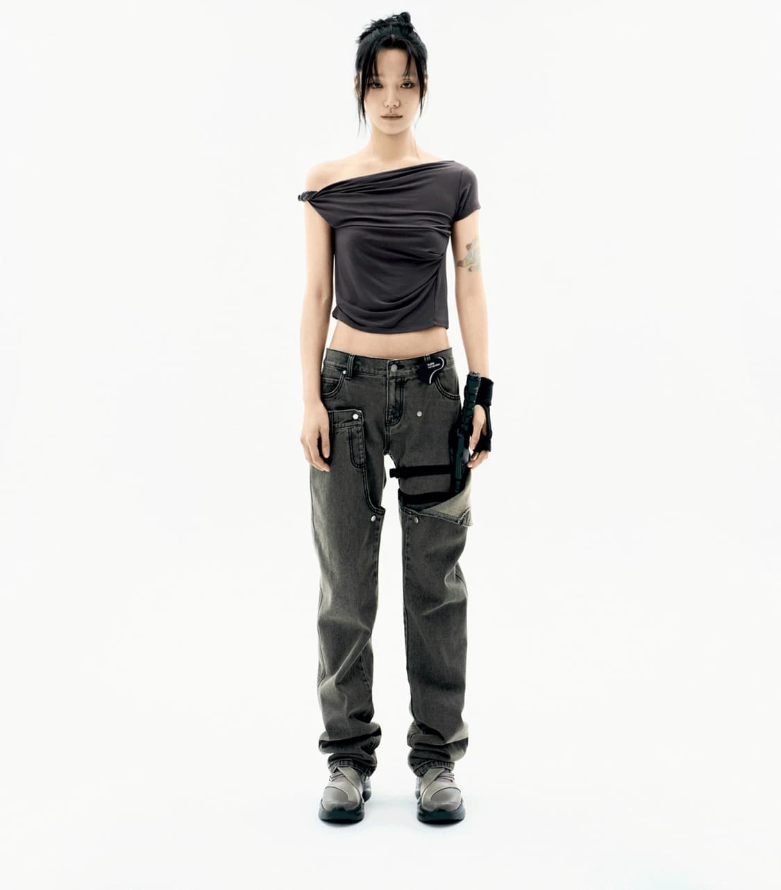 Twisted Tuck Cap Sleeves Charcoal 상품이미지1