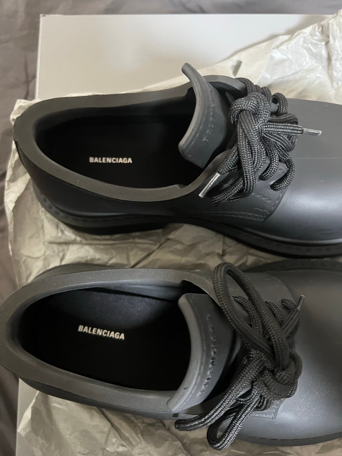 (밑창보강 1회착) 발렌시아가 스테로이드 더비 블랙 40사이즈 상품이미지3