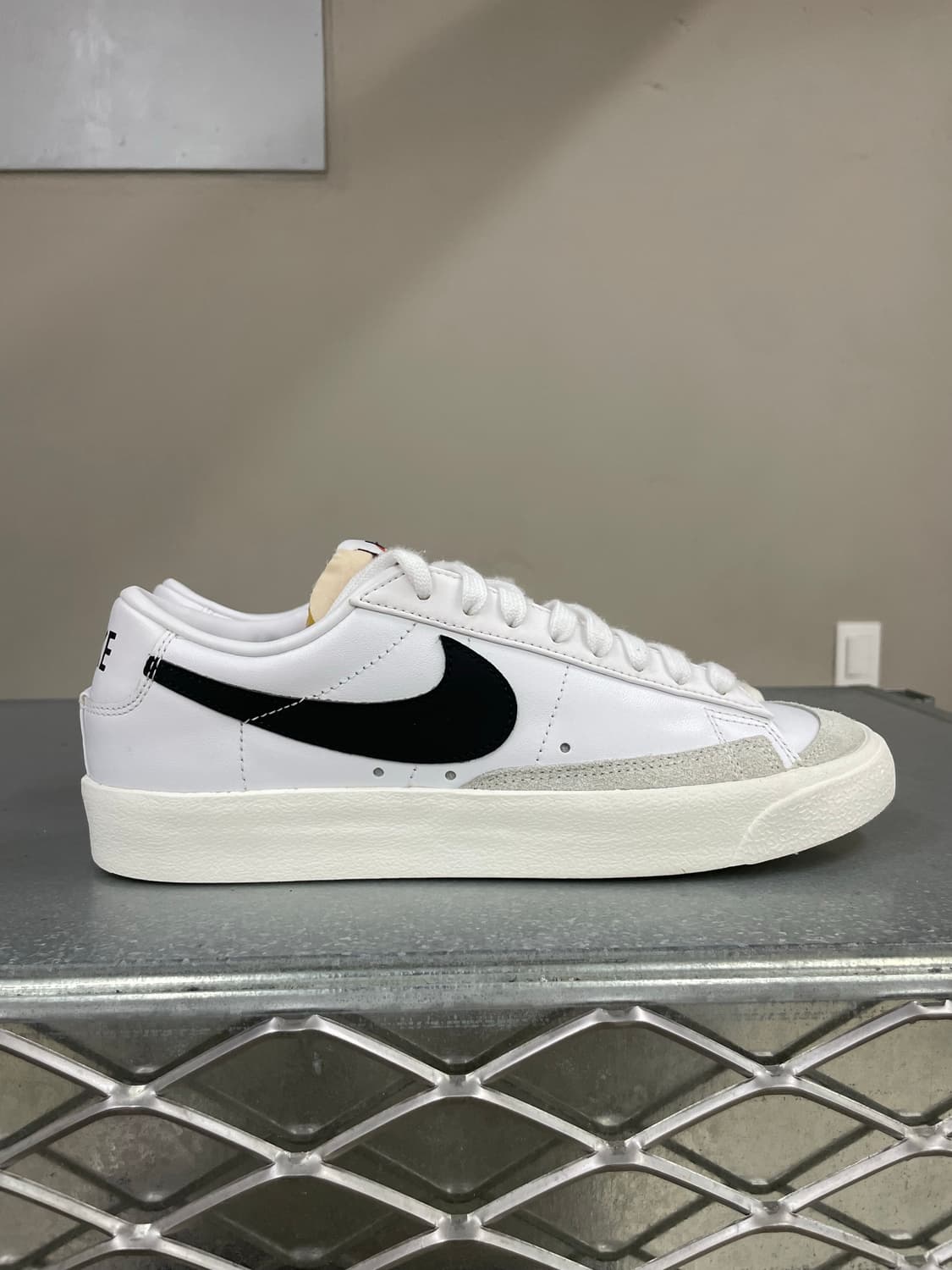 나이키 블레이저 로우 77 255 상품이미지4