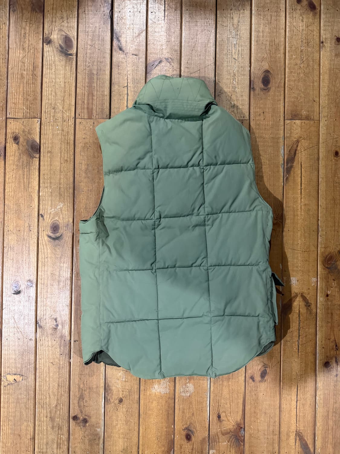 스펙테이터 안테크 다운베스트 상품이미지2