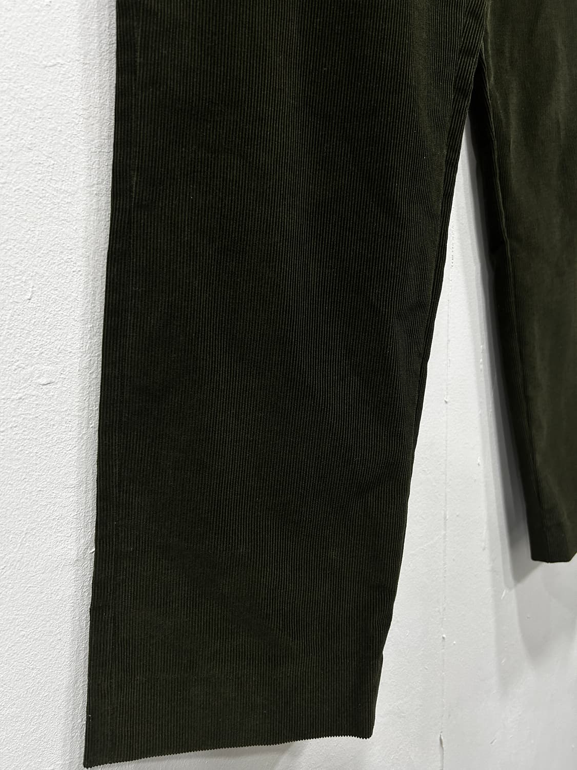 새상품. 마르니 Marni 코듀로이 팬츠 34인치 카키 상품이미지3