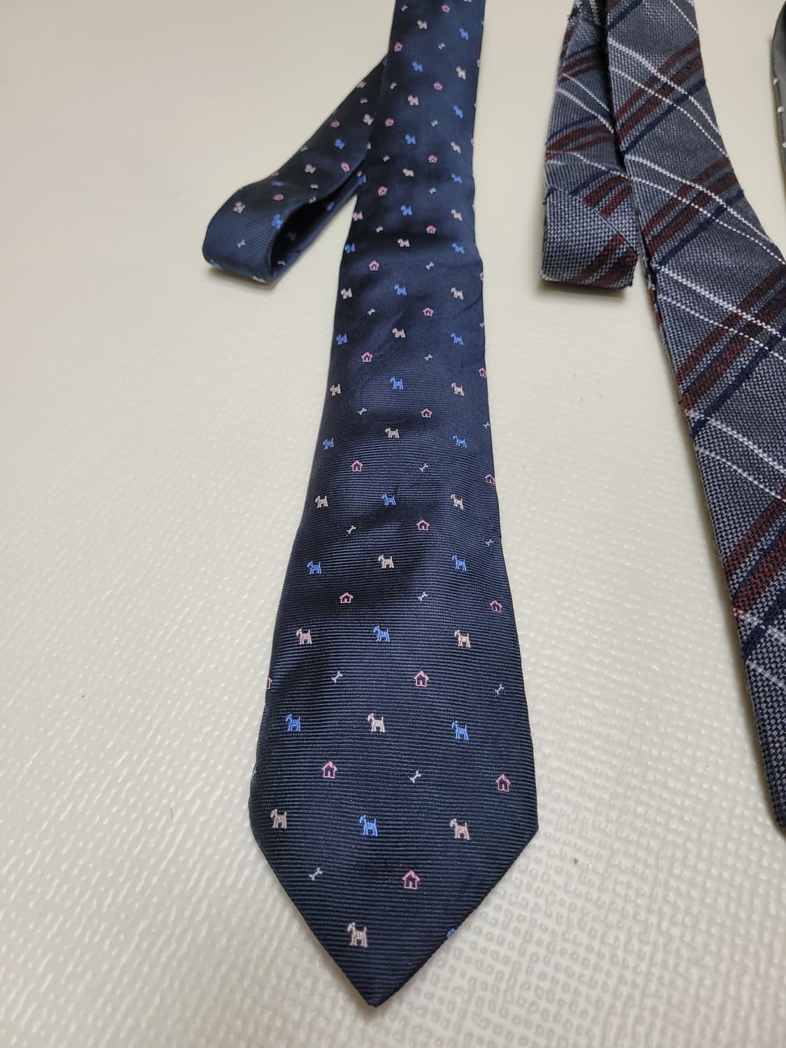 넥타이 3종 (체크, 도트패턴 네이비, 브라운, 그레이) 상품이미지3