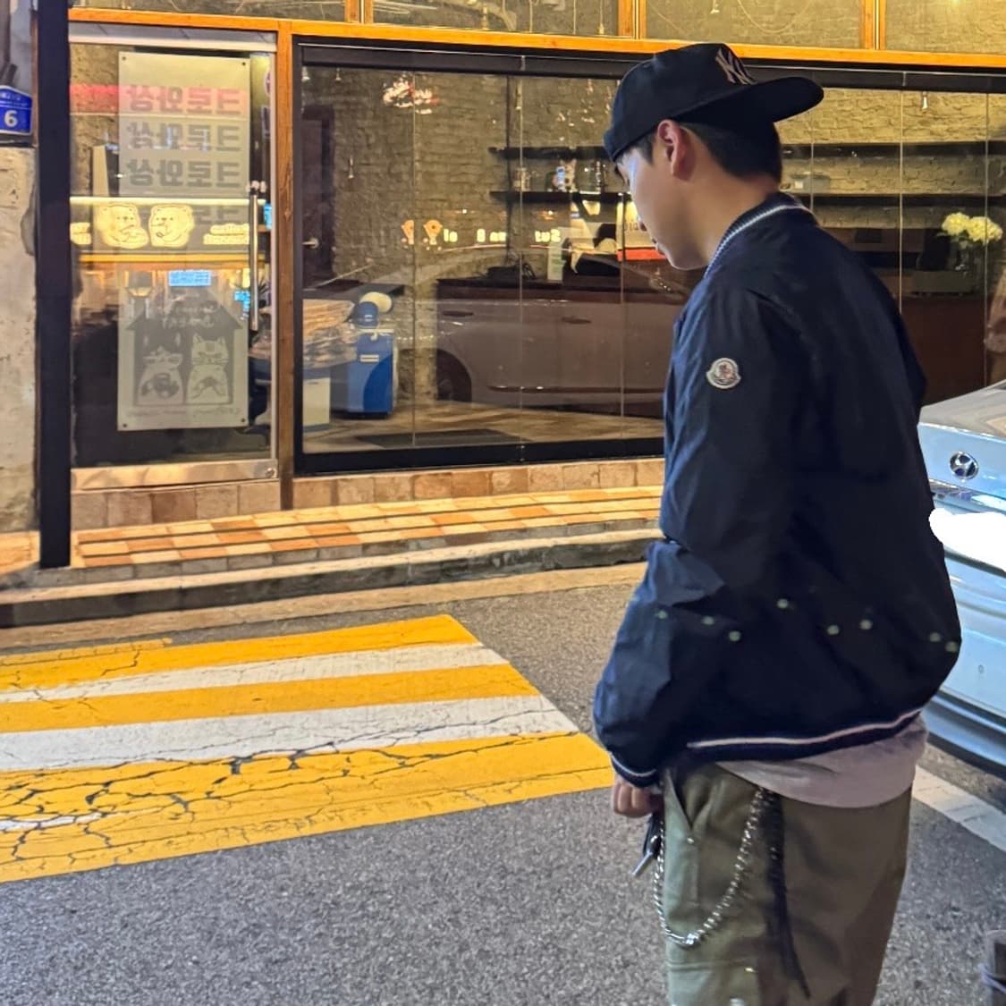 MONCLER 네이비 바람막이 점퍼 상품이미지1