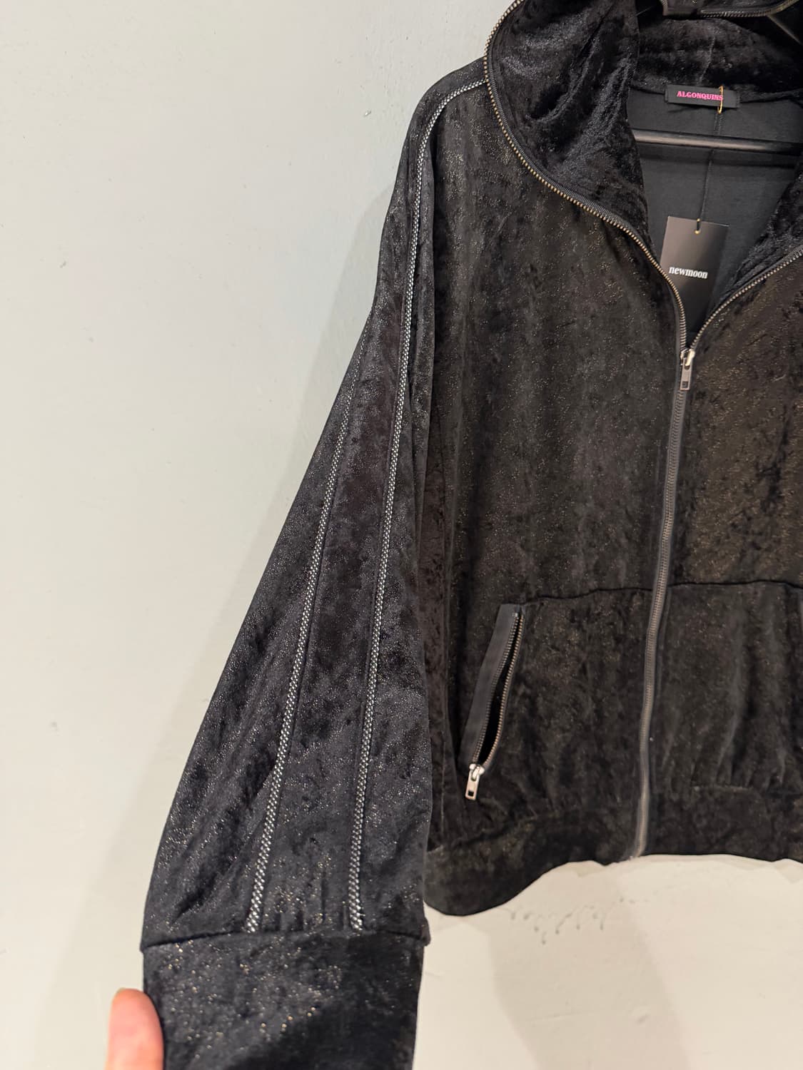 Algonquins printing velvet hood zip-up 상품이미지9