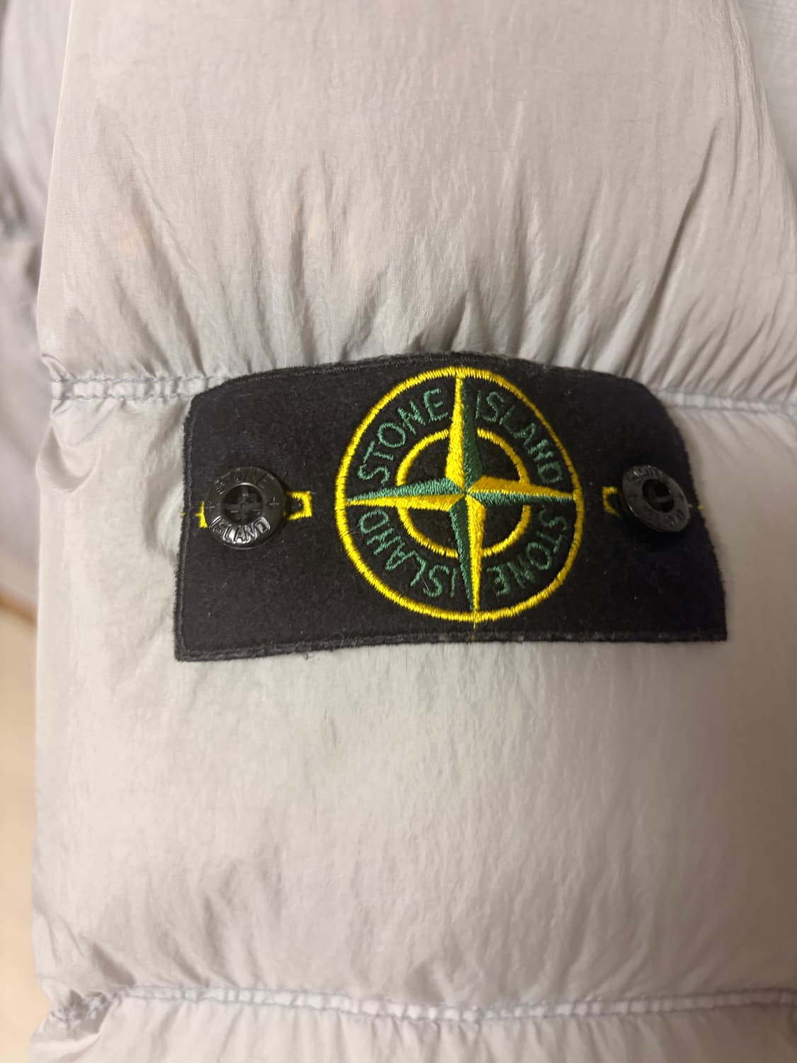 (새상품급)24fw 스톤아일랜드 크링클랩스 패딩 상품이미지2