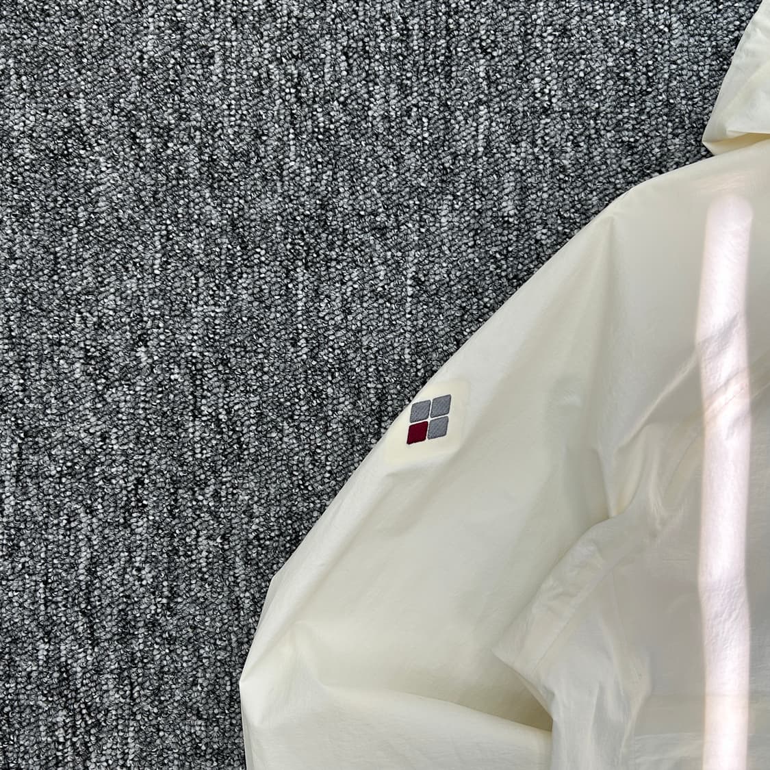 몽벨 아이보리 윈드브레이커 바람막이 상품이미지3