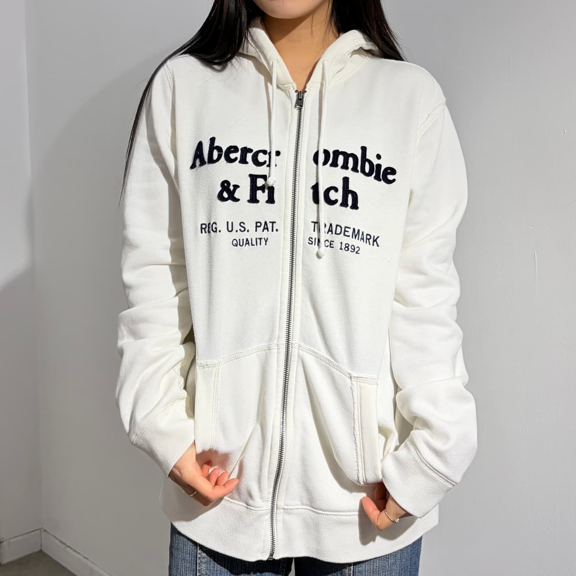 아베크롬비 흰색 화이트 후드집업 상품이미지1