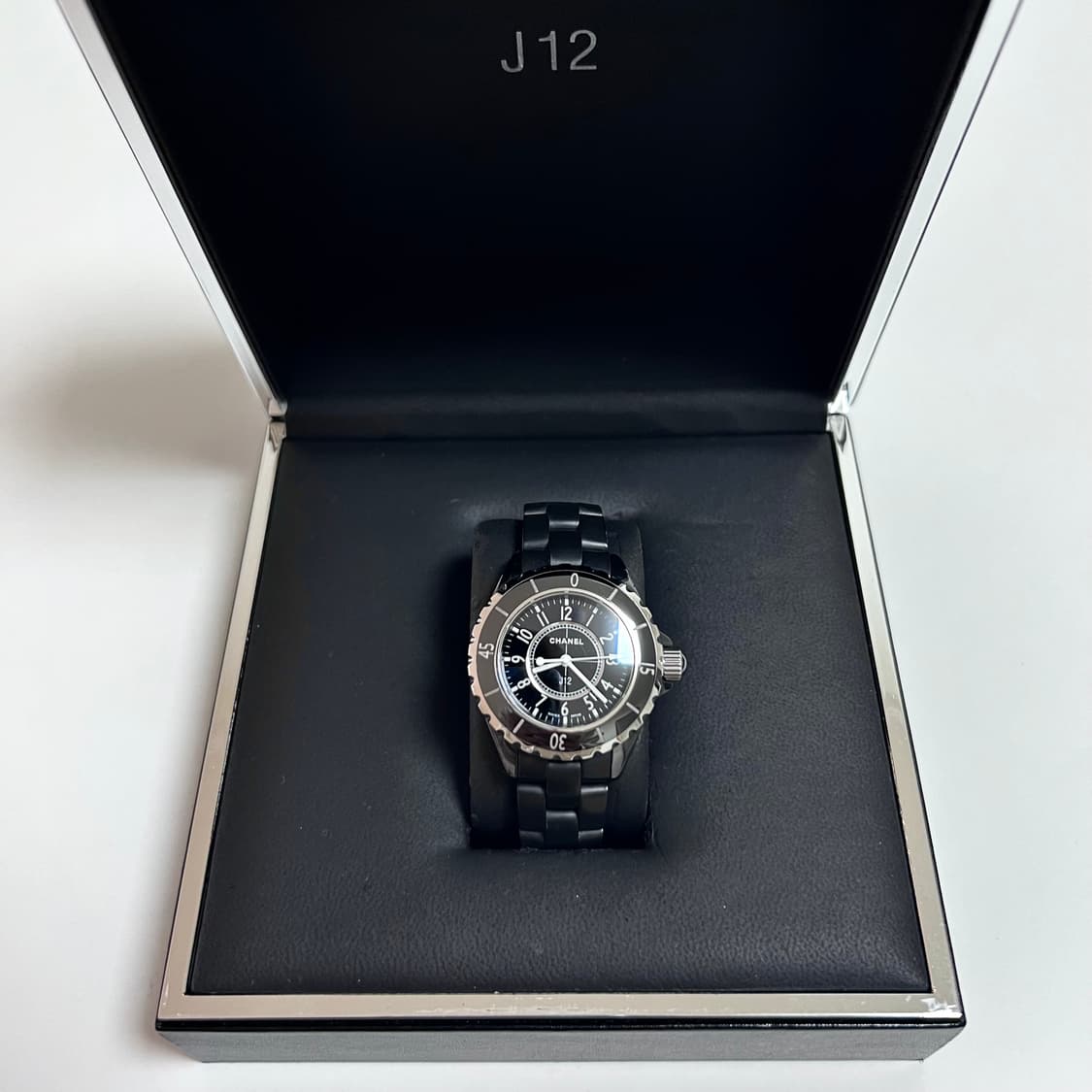 샤넬 j12 시계 33mm 상품이미지1