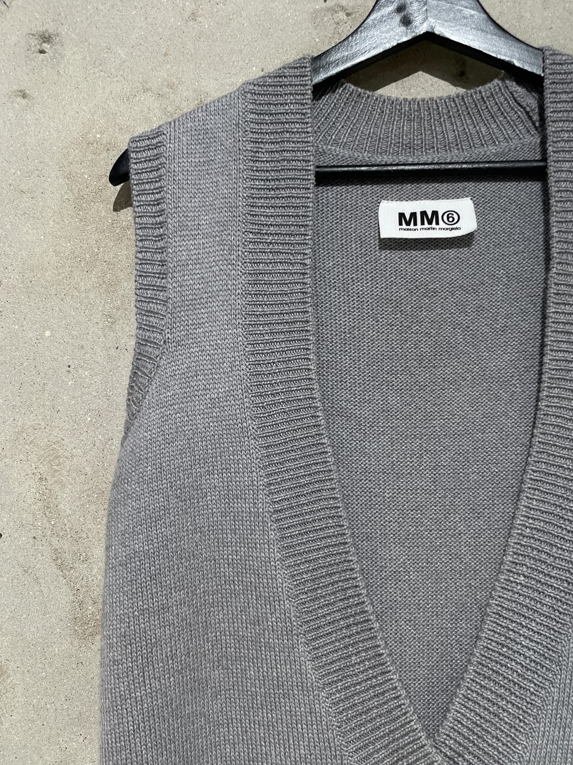 mm6 메종 마틴 마르지엘라 V넥 울 베스트 상품이미지2