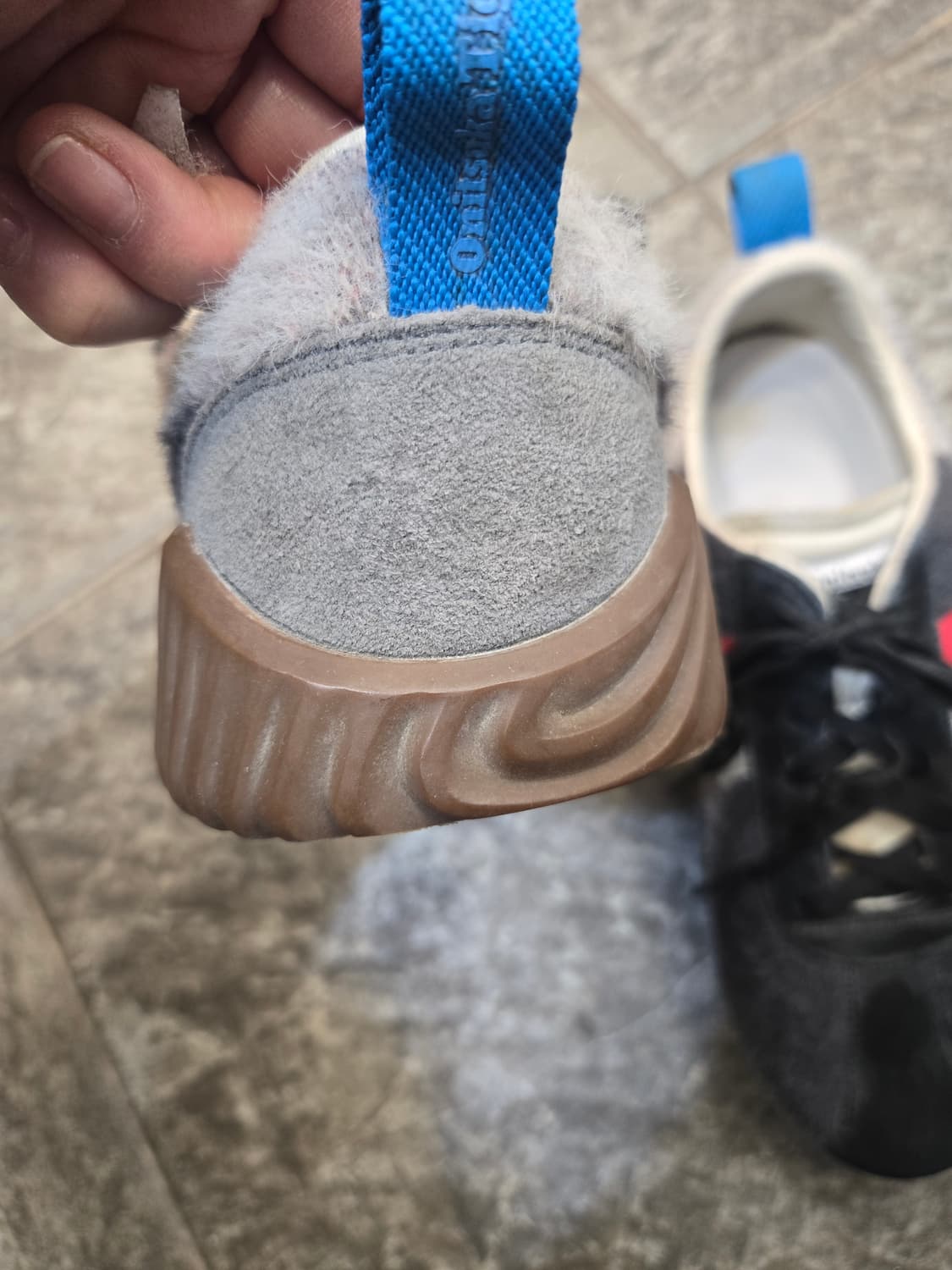 오니츠카타이거 빈티지 털 운동화 상품이미지2