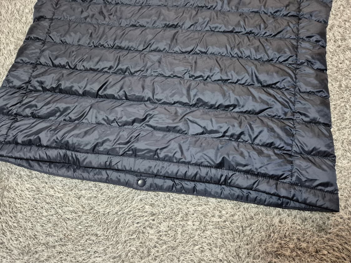 유니클로 남성 경량 다운 패딩 조끼 L 상품이미지5