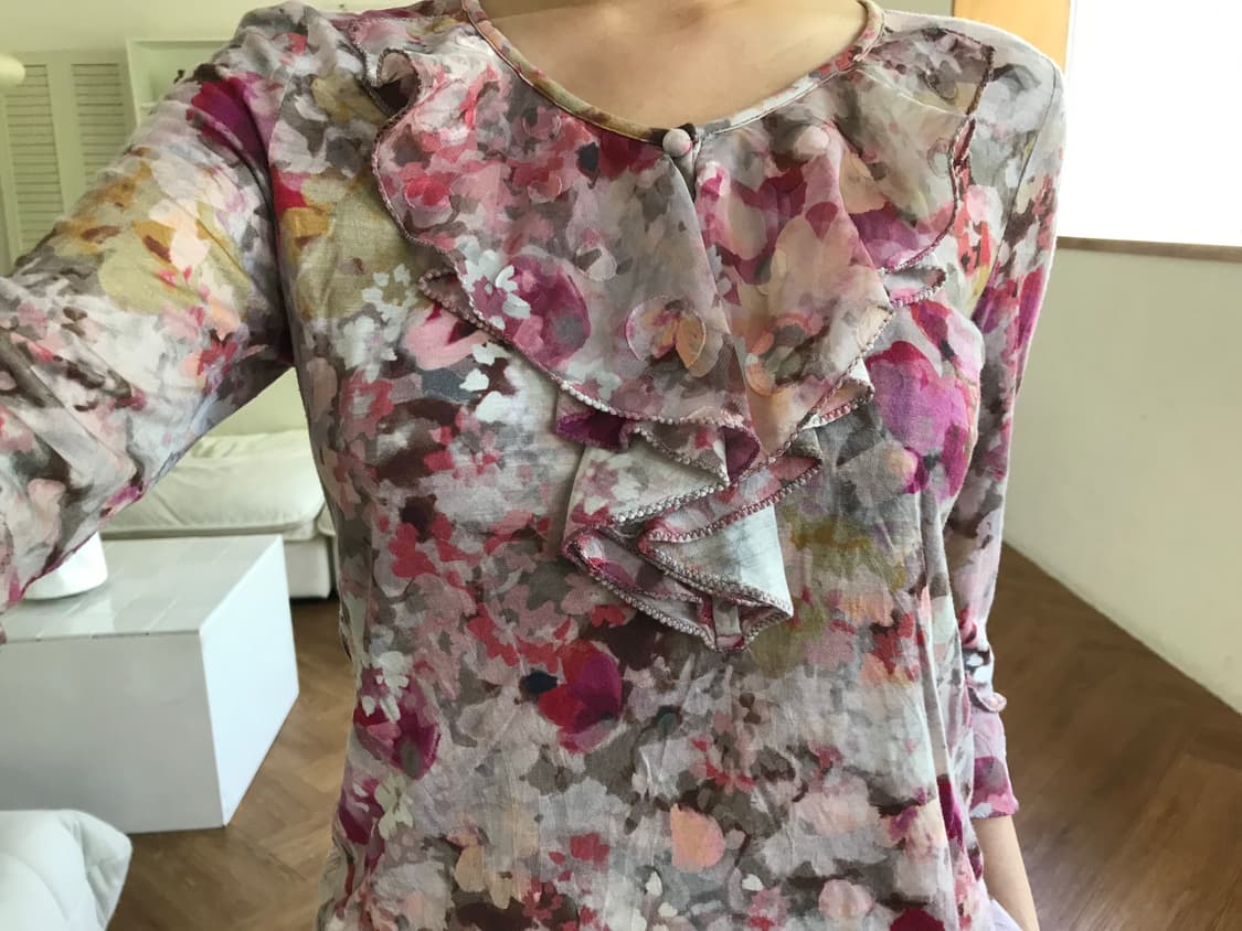 vintage pattern ruffle top 상품이미지1