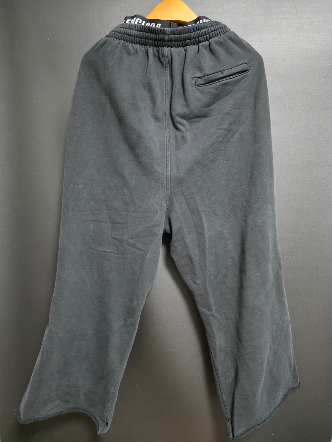 발렌시아가 트롱프뢰유 복서 스웨트팬츠 새깅 배기 상품이미지7