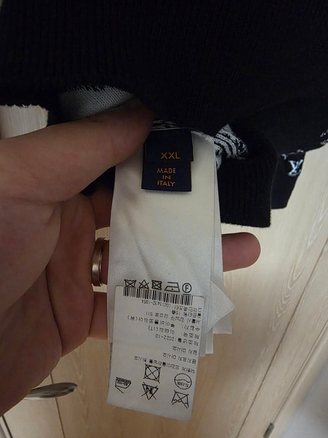 [2XL] 루이비통 그라데이션 모노그램 니트 새상품급 상품이미지7