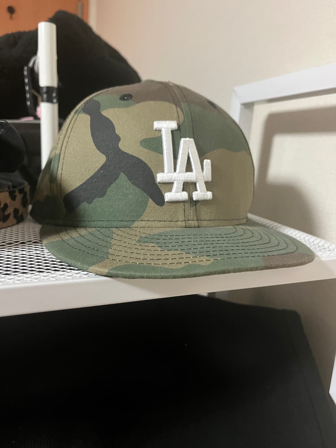 뉴에라 카모 스낵백 상품이미지1