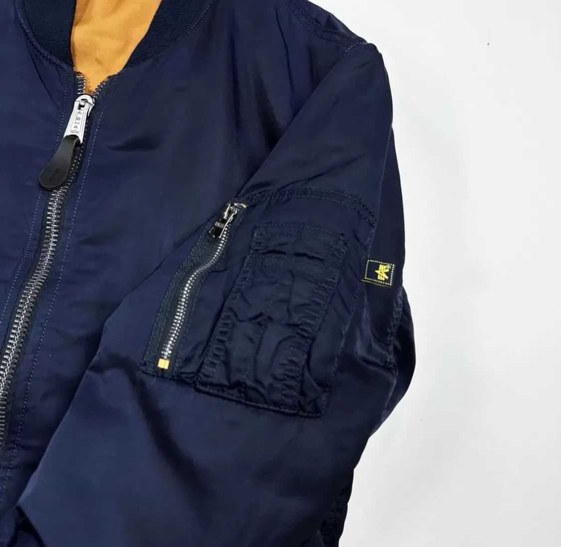 알파인더스트리 베이직 MA-1 항공점퍼 네이비 상품이미지3