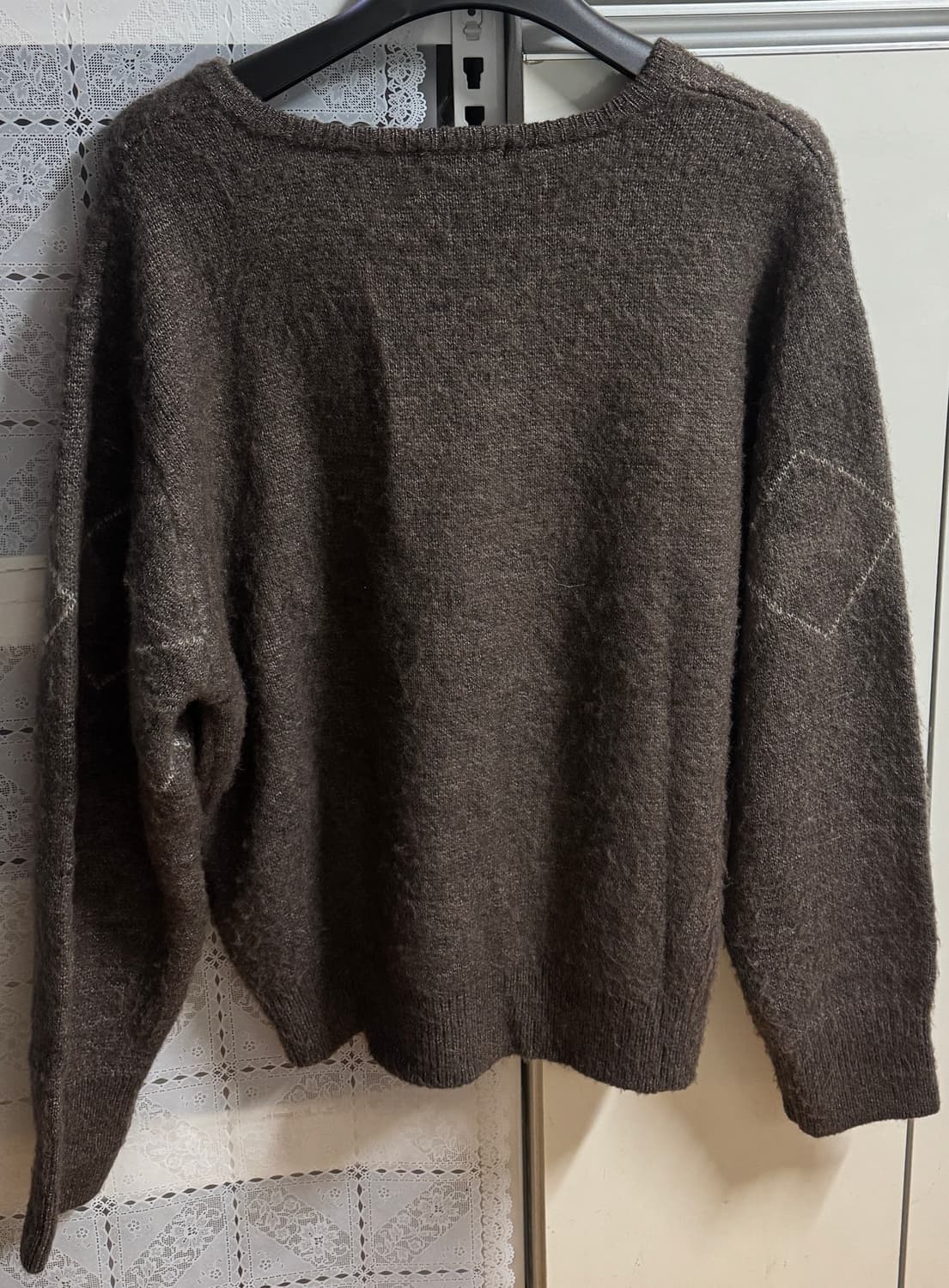 엑스컨테이너 헤어리 아가일 브이넥 니트 브라운 M 상품이미지3