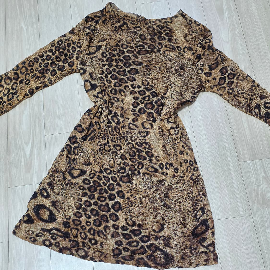 레오파드 호피 글리터 오네갸루st 롱슬리브 블라우스 상품이미지5