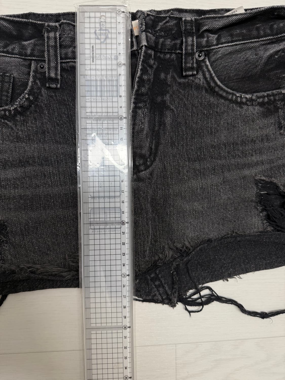 블랙 데님 데미지 미니 스커트 상품이미지4