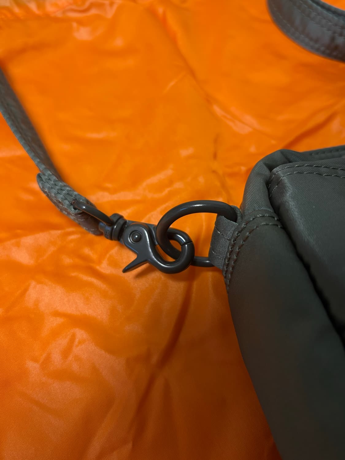 포터 올 뉴 탱커 슬링백 세이지 그린 상품이미지2