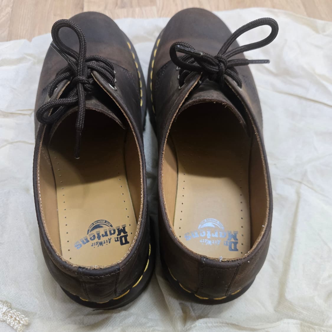 닥터마틴 1461 크레이지호스 270 팝니다. 상품이미지2