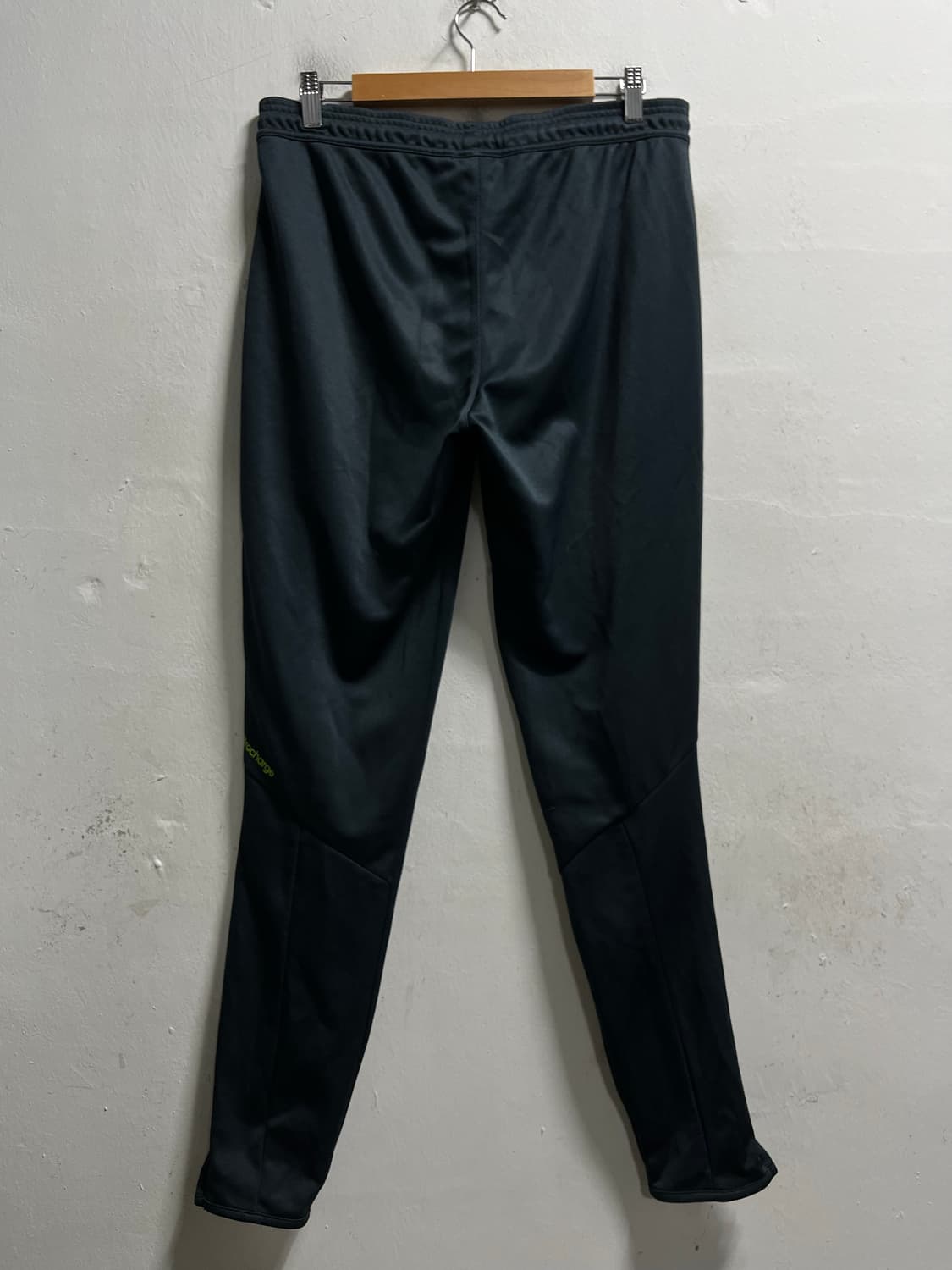 (32-33) 아디다스 기늘성 스판 밴딩 트랙팬츠 상품이미지4