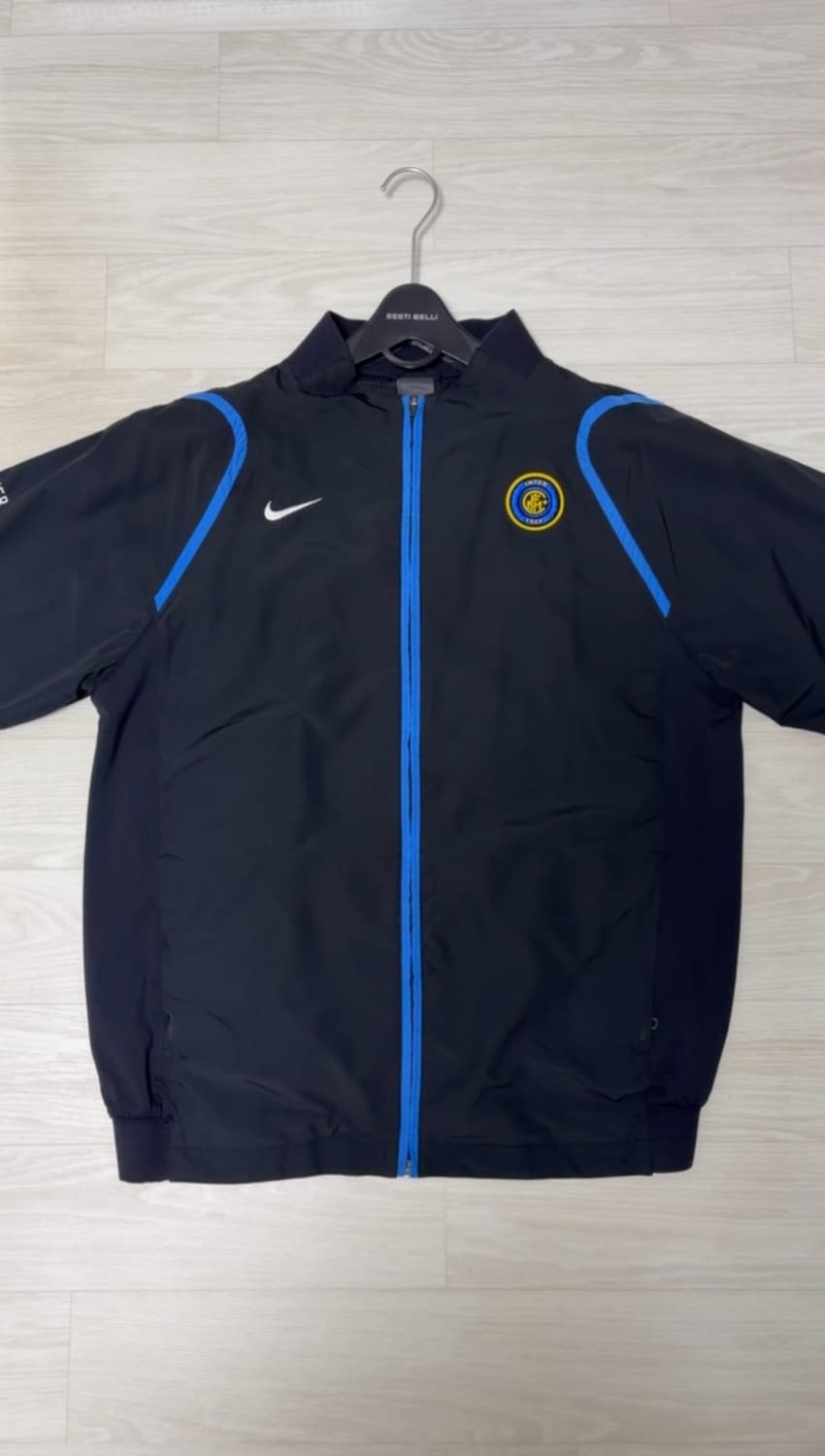 나이키 인테르 바람막이 상품이미지1