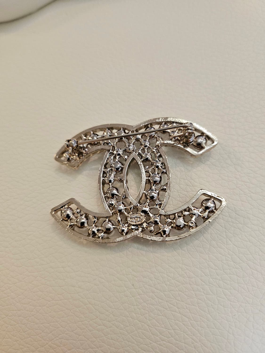 샤넬 CC 멀티진주 앤틱풍 로즈골드 브로치 업사이클링 상품이미지6