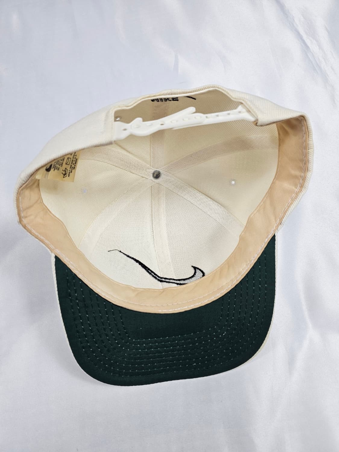 나이키민희진모자 상품이미지4