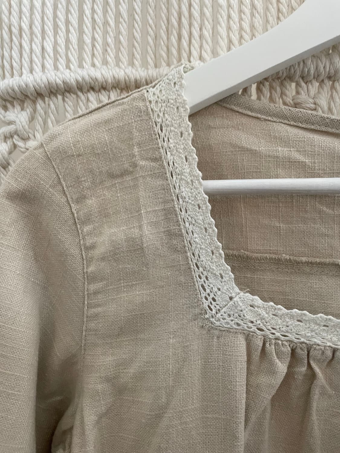 베이지 레이스 베이스 티셔츠 상품이미지3