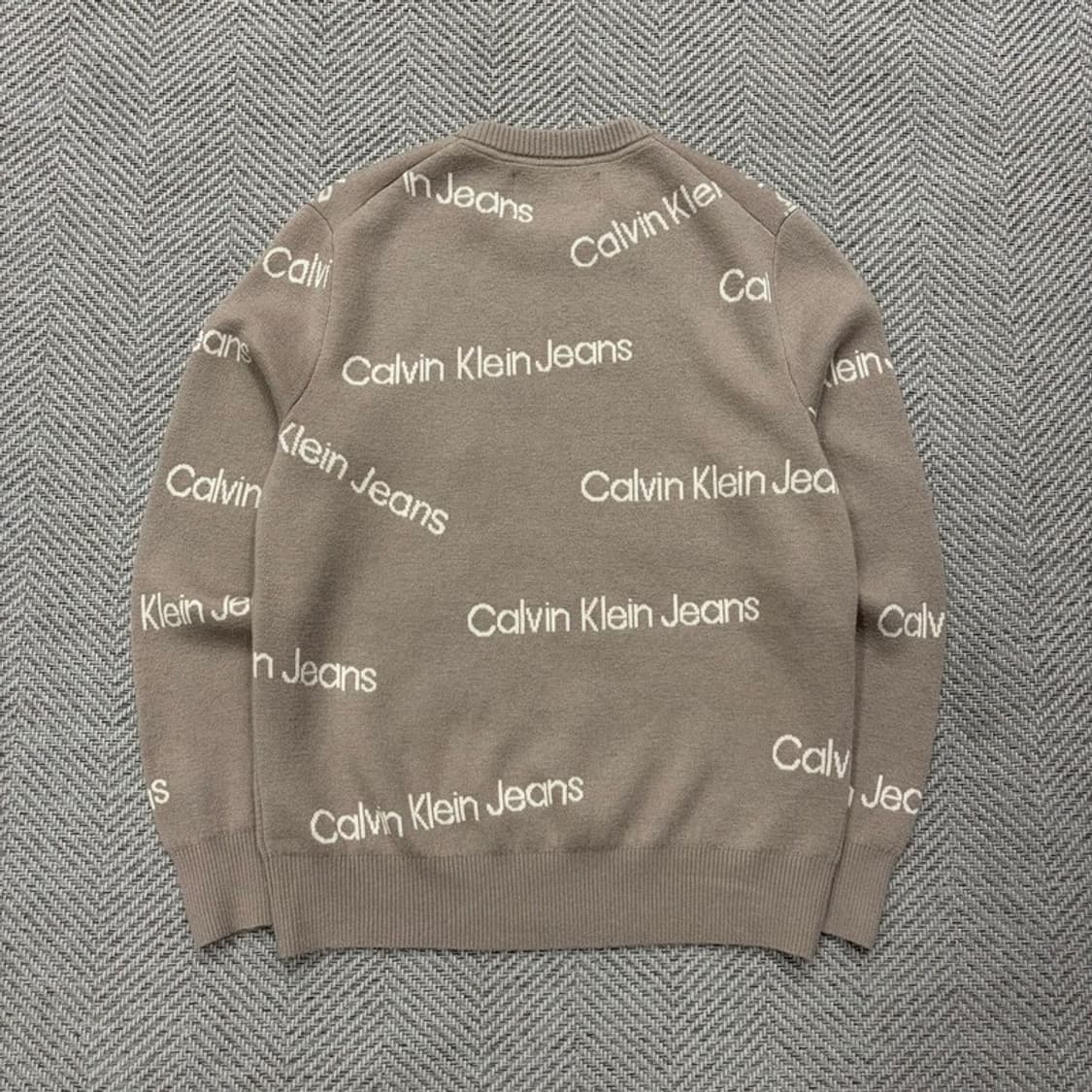 캘빈클라인 멀티로고 니트 v2279 상품이미지2